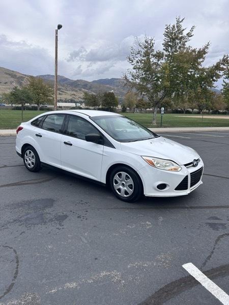 Ford Focus S Sedan 2012