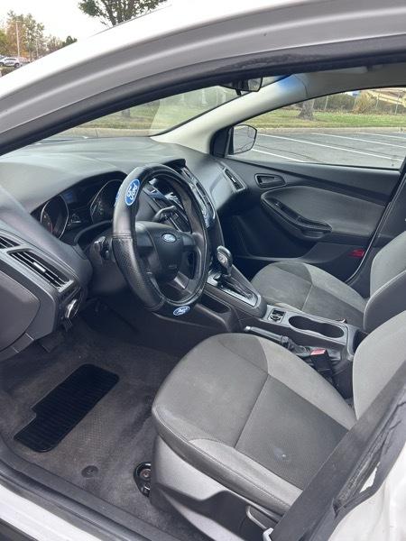 Ford Focus S Sedan 2012