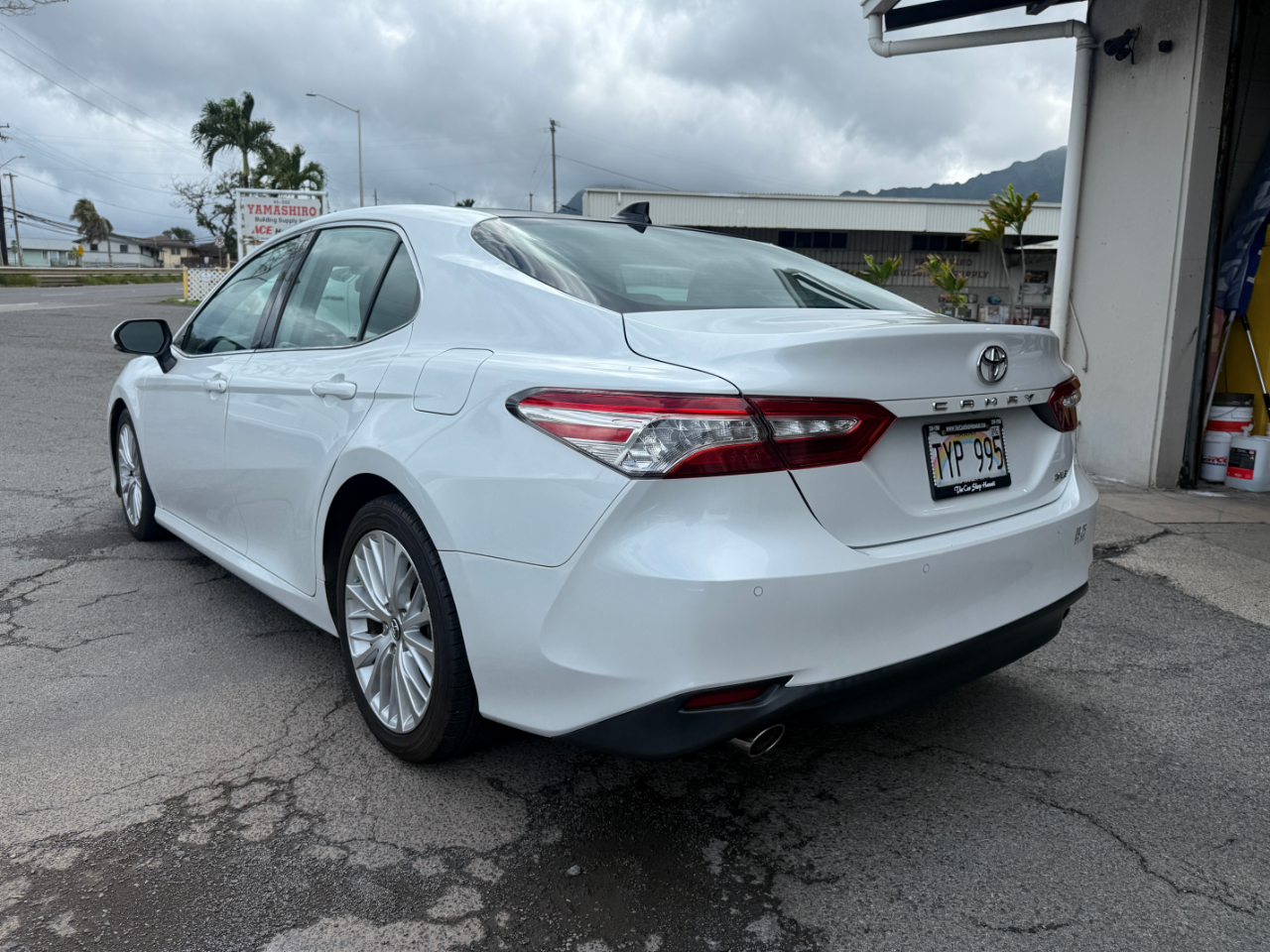 Toyota Camry XLE V6 2020