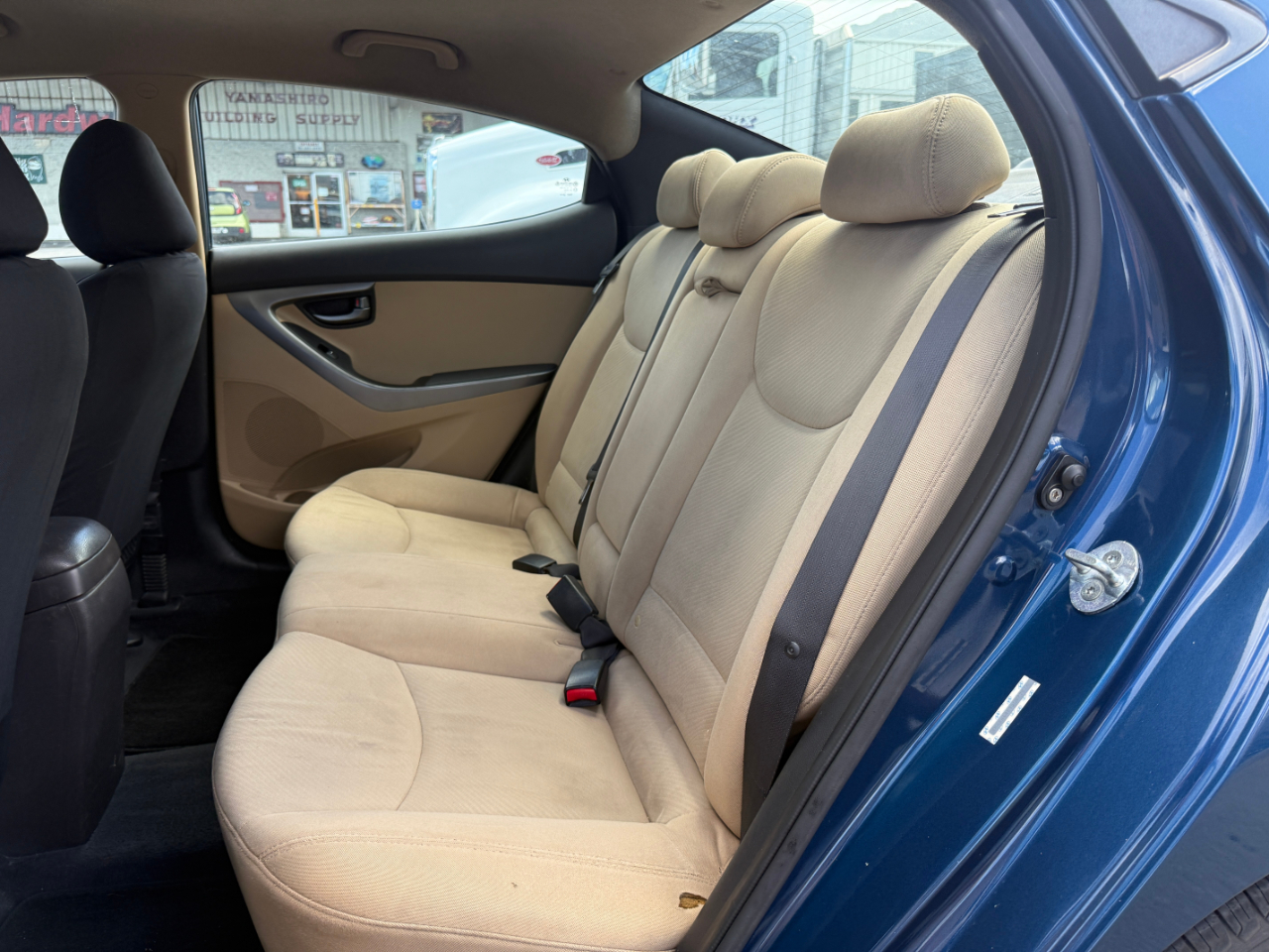 Hyundai Elantra GLS A/T 2013 Hyundai Elantra GLS A/T 2013