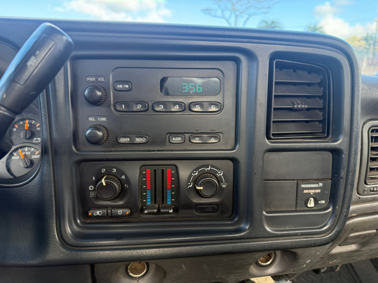 Chevrolet Silverado 2500HD 2WD 2003 Chevrolet Silverado 2500HD 2WD 2003