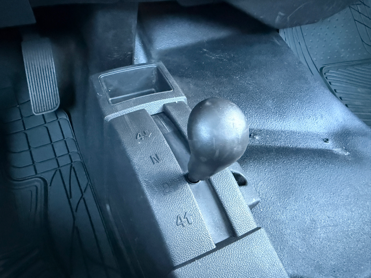 Chevrolet Silverado 3500HD Work Truck Long Box 4WD 2016