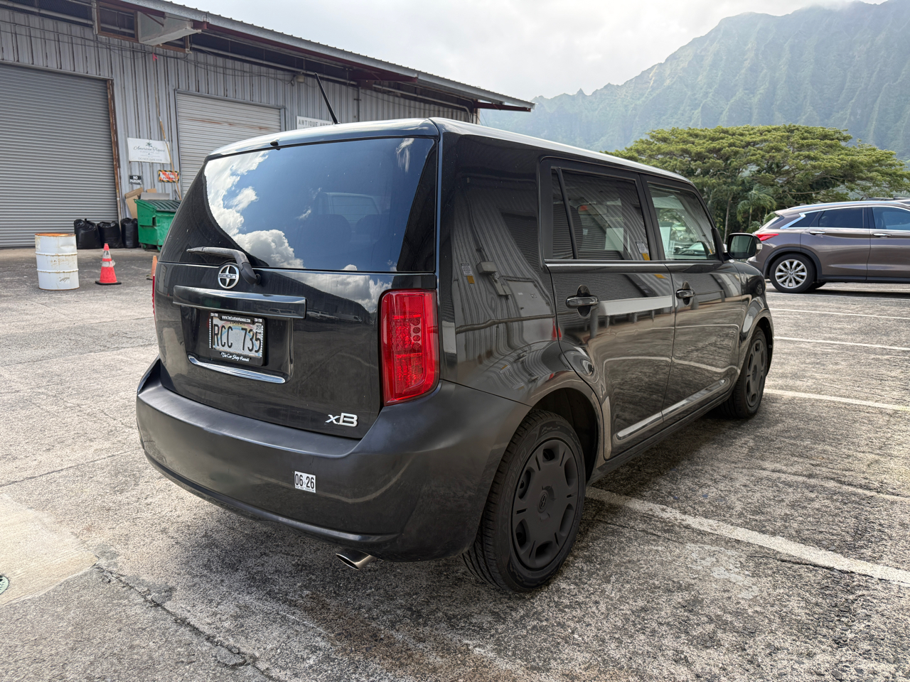 Scion xB 5-Door Wagon 4-Spd AT 2010