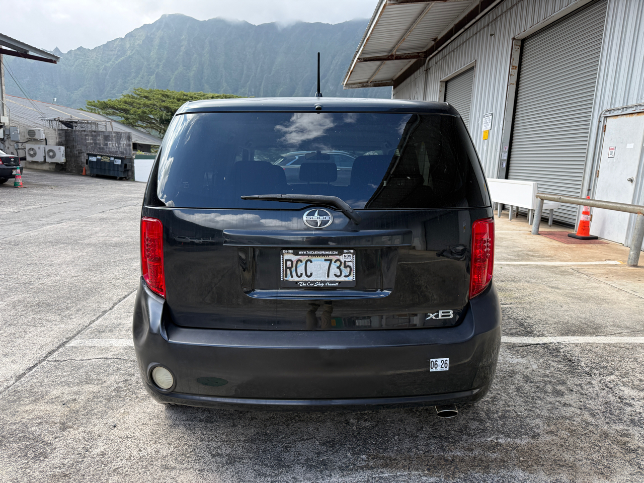 Scion xB 5-Door Wagon 4-Spd AT 2010
