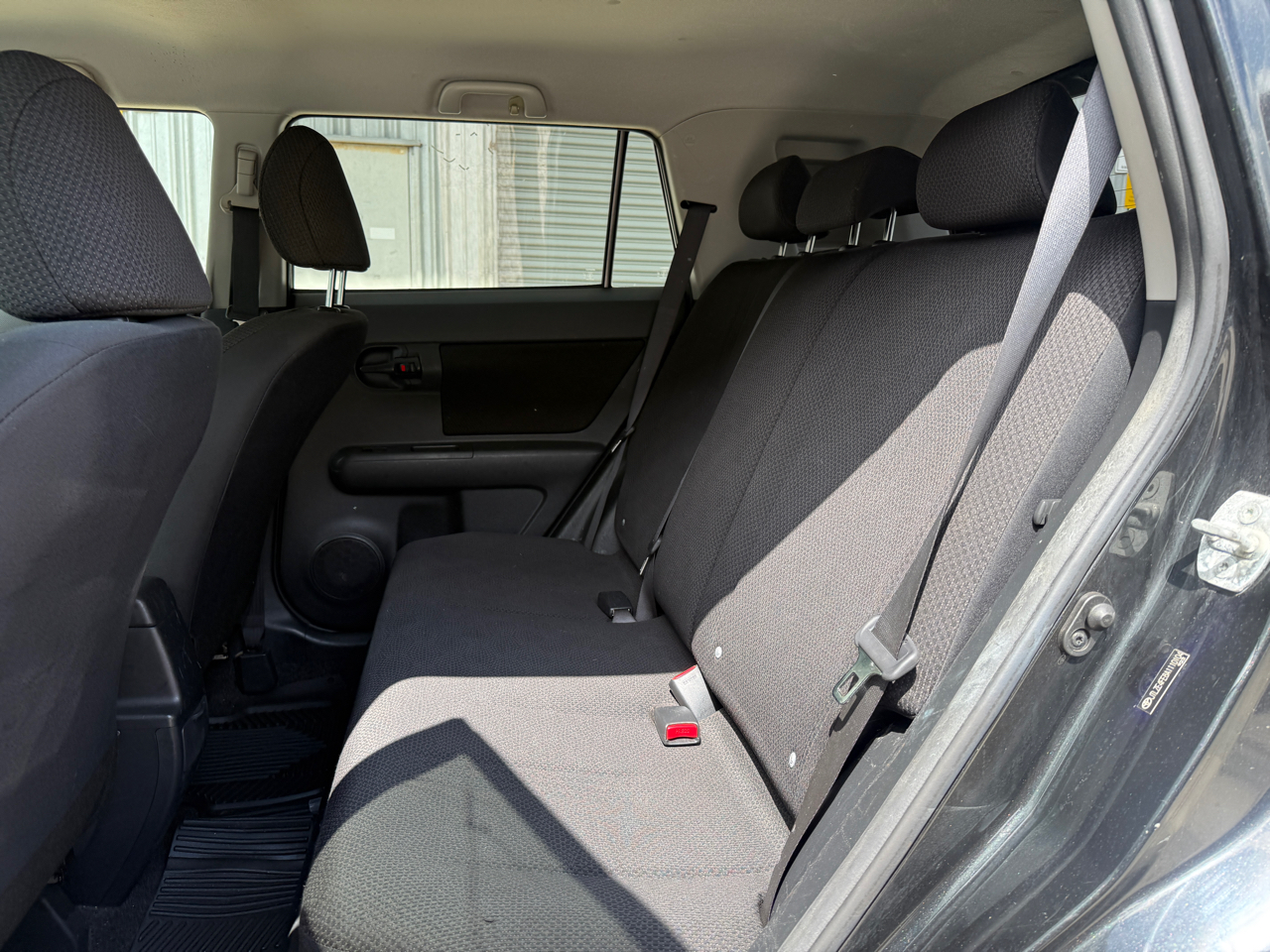 Scion xB 5-Door Wagon 4-Spd AT 2010