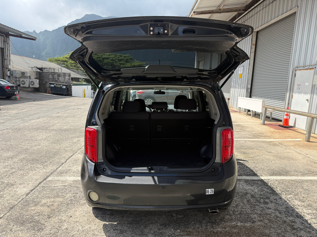 Scion xB 5-Door Wagon 4-Spd AT 2010