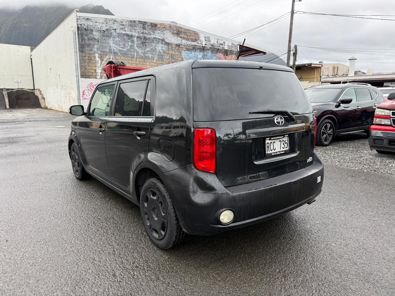 Scion xB 5-Door Wagon 4-Spd AT 2010
