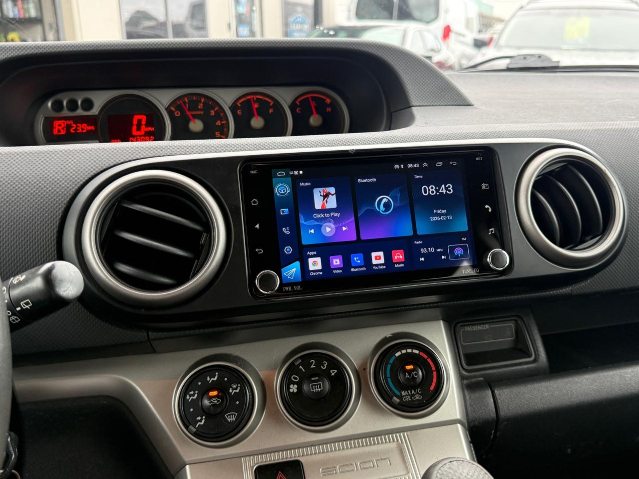 Scion xB 5-Door Wagon 4-Spd AT 2010