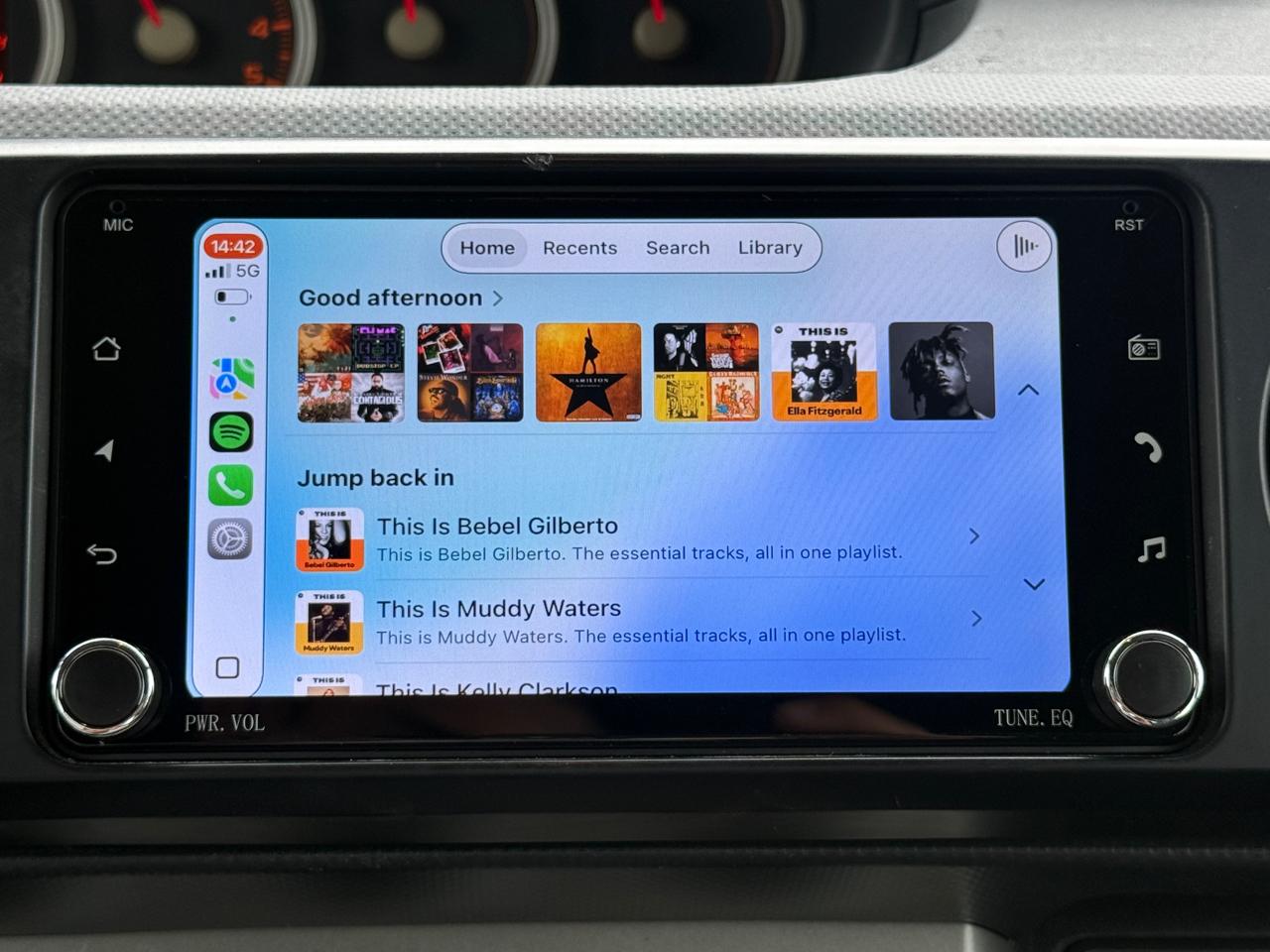 Scion xB 5-Door Wagon 4-Spd AT 2010