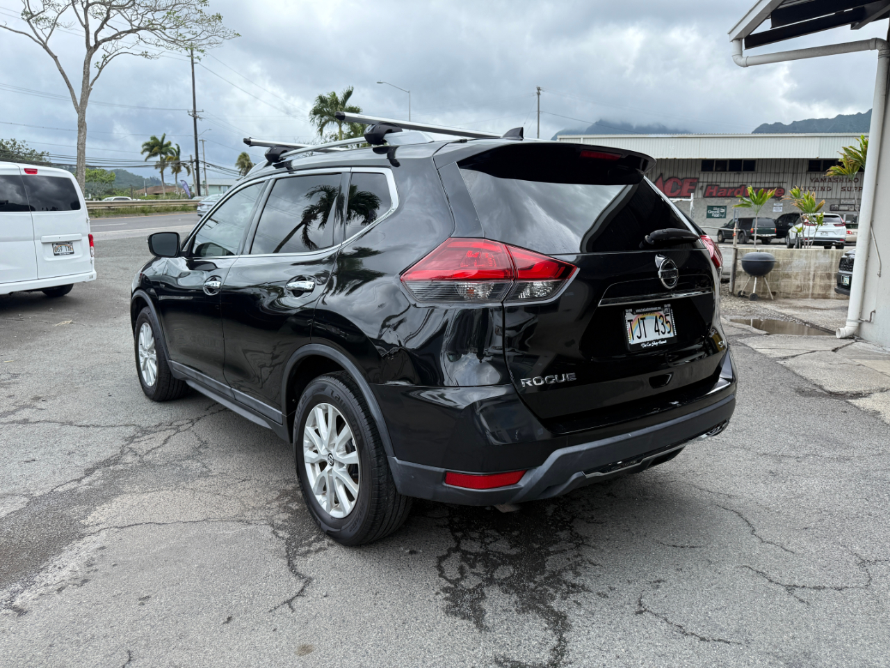Nissan Rogue SV FWD 2018