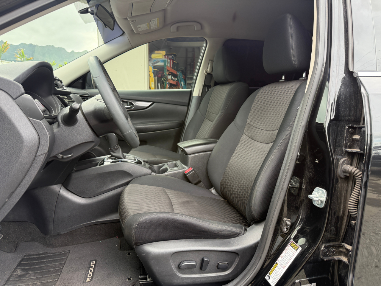 Nissan Rogue SV FWD 2018