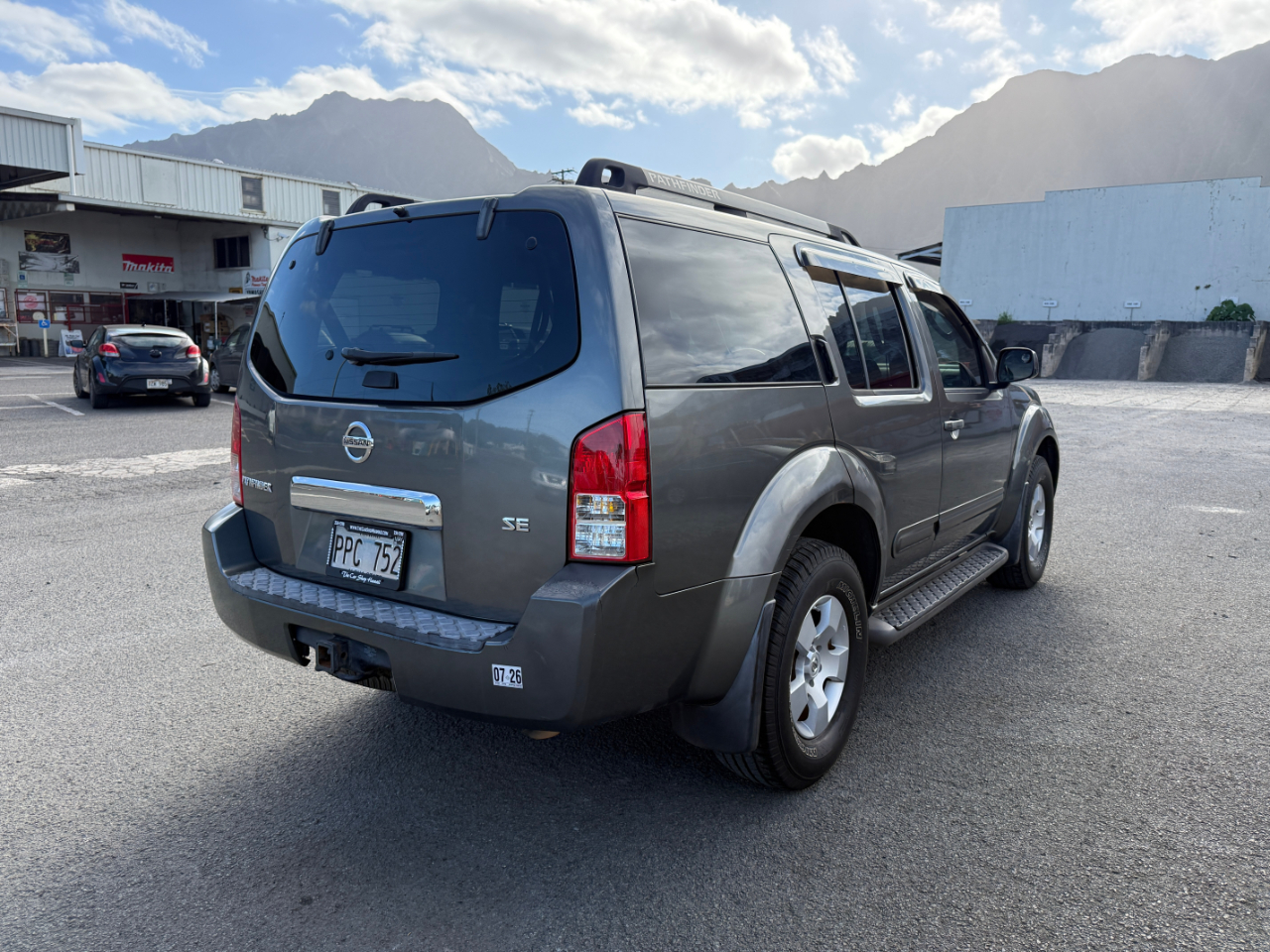Nissan Pathfinder SE 2007