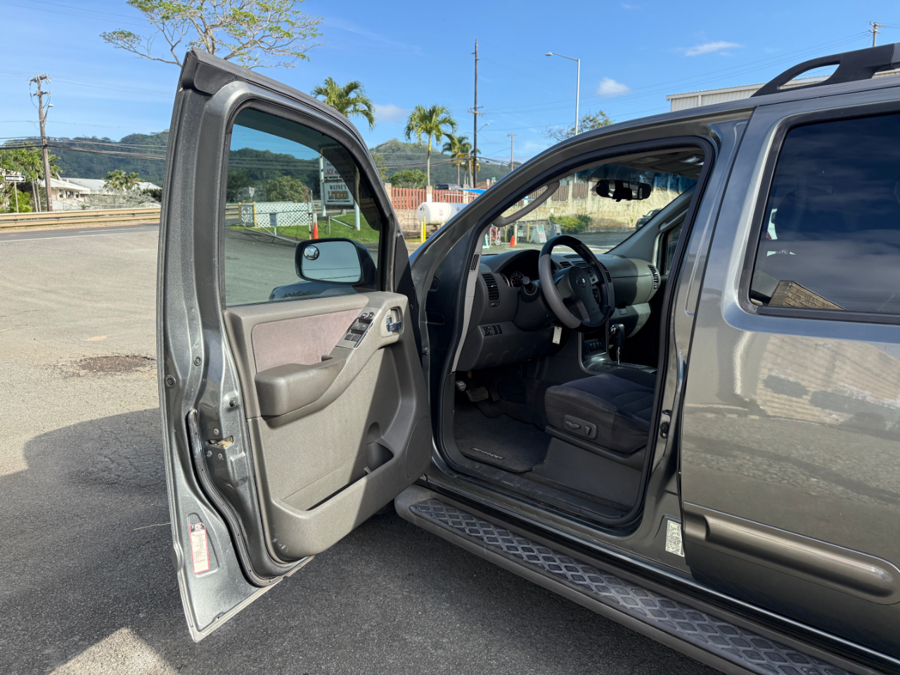 Nissan Pathfinder SE 2007