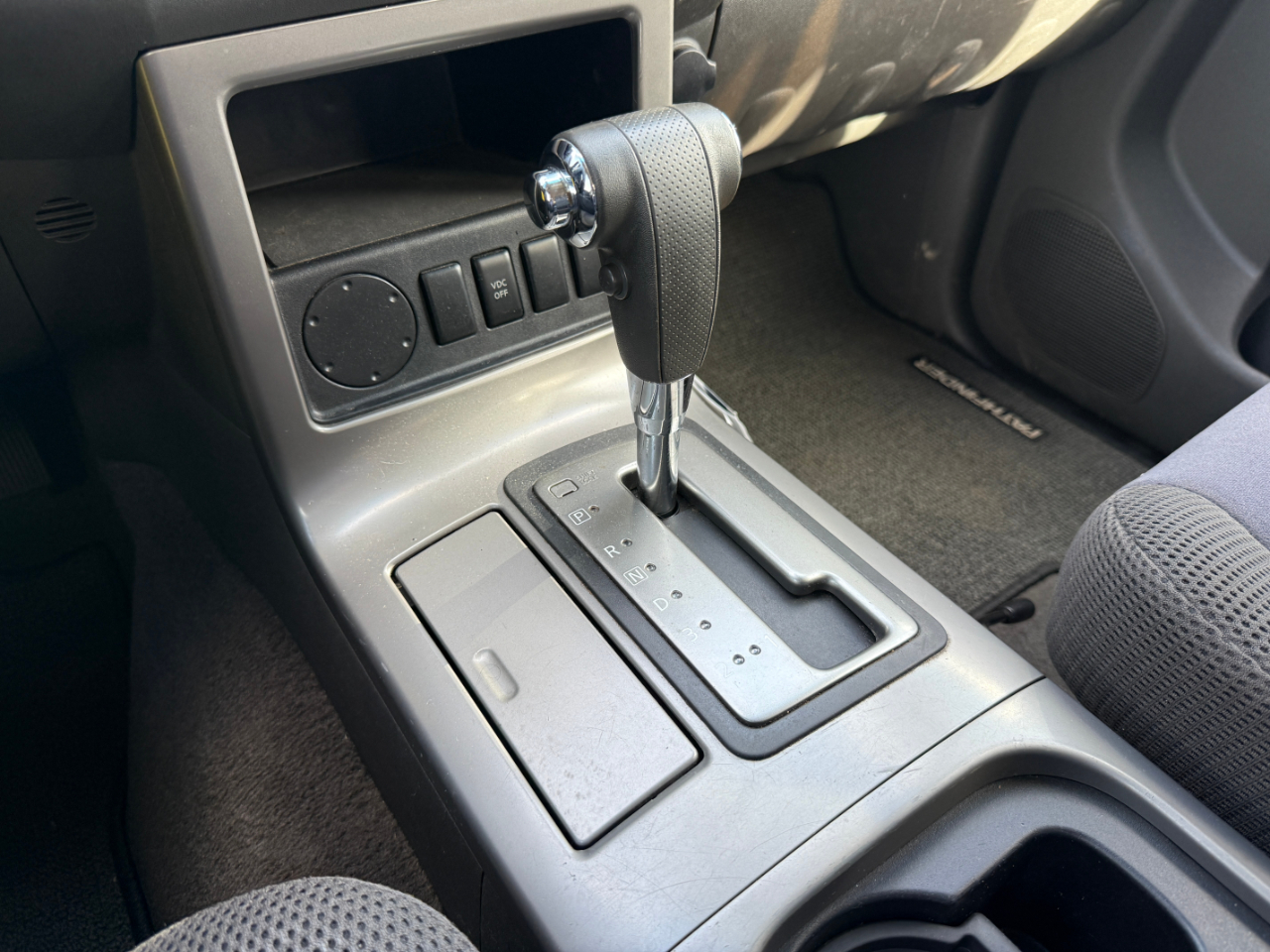 Nissan Pathfinder SE 2007