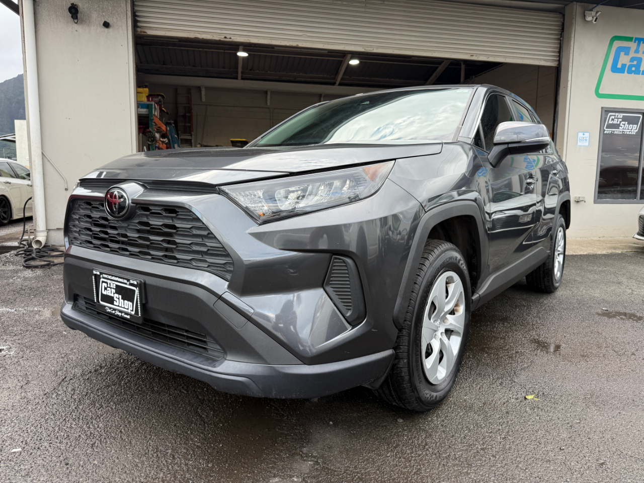 Toyota RAV4 LE 2022