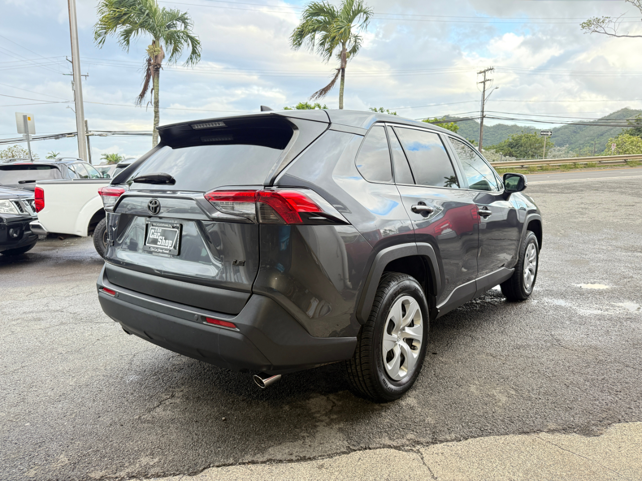 Toyota RAV4 LE 2022