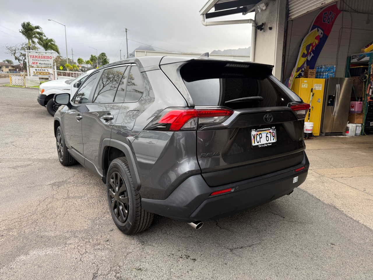 Toyota RAV4 LE 2022