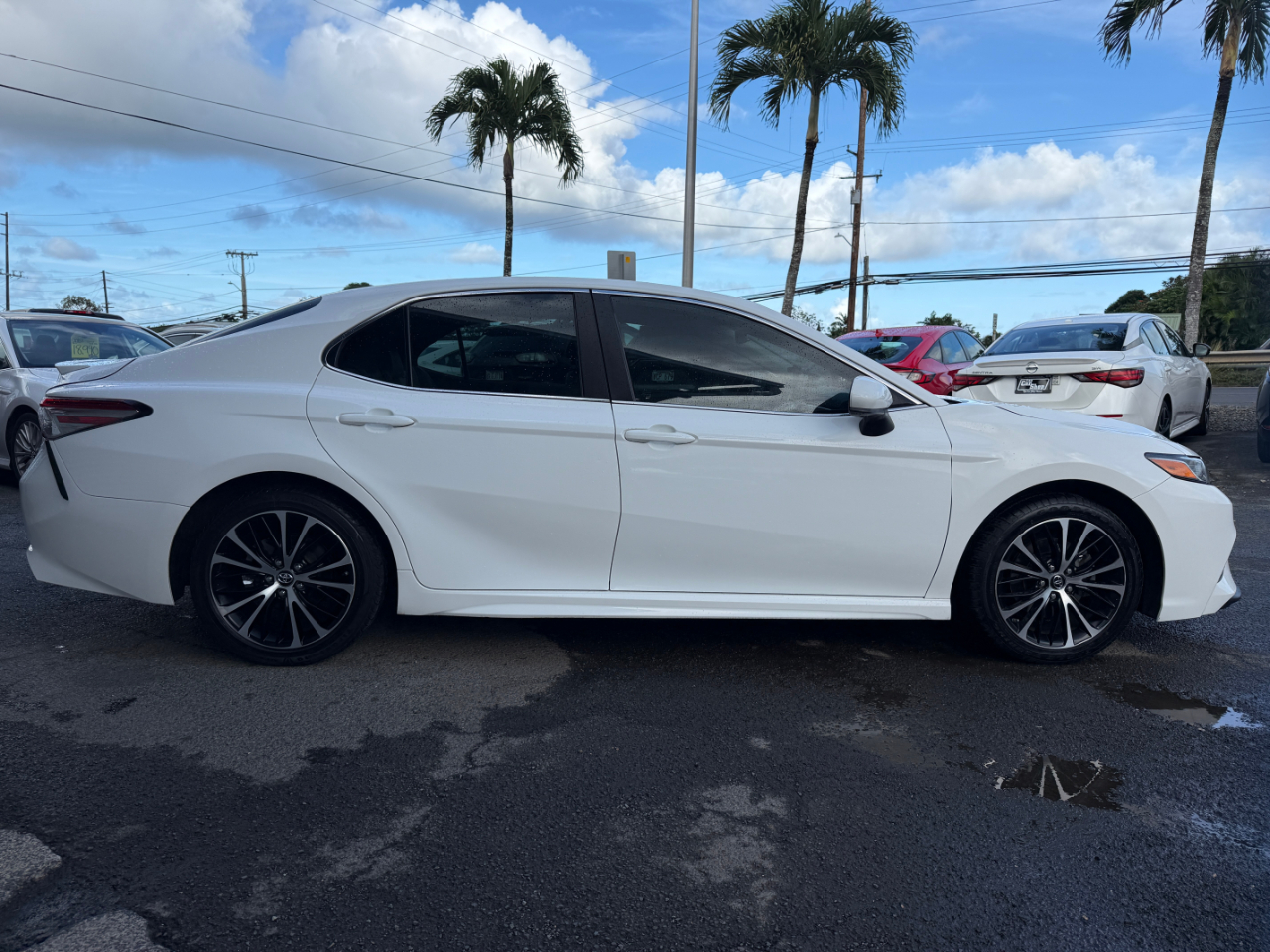 Toyota Camry SE 2018