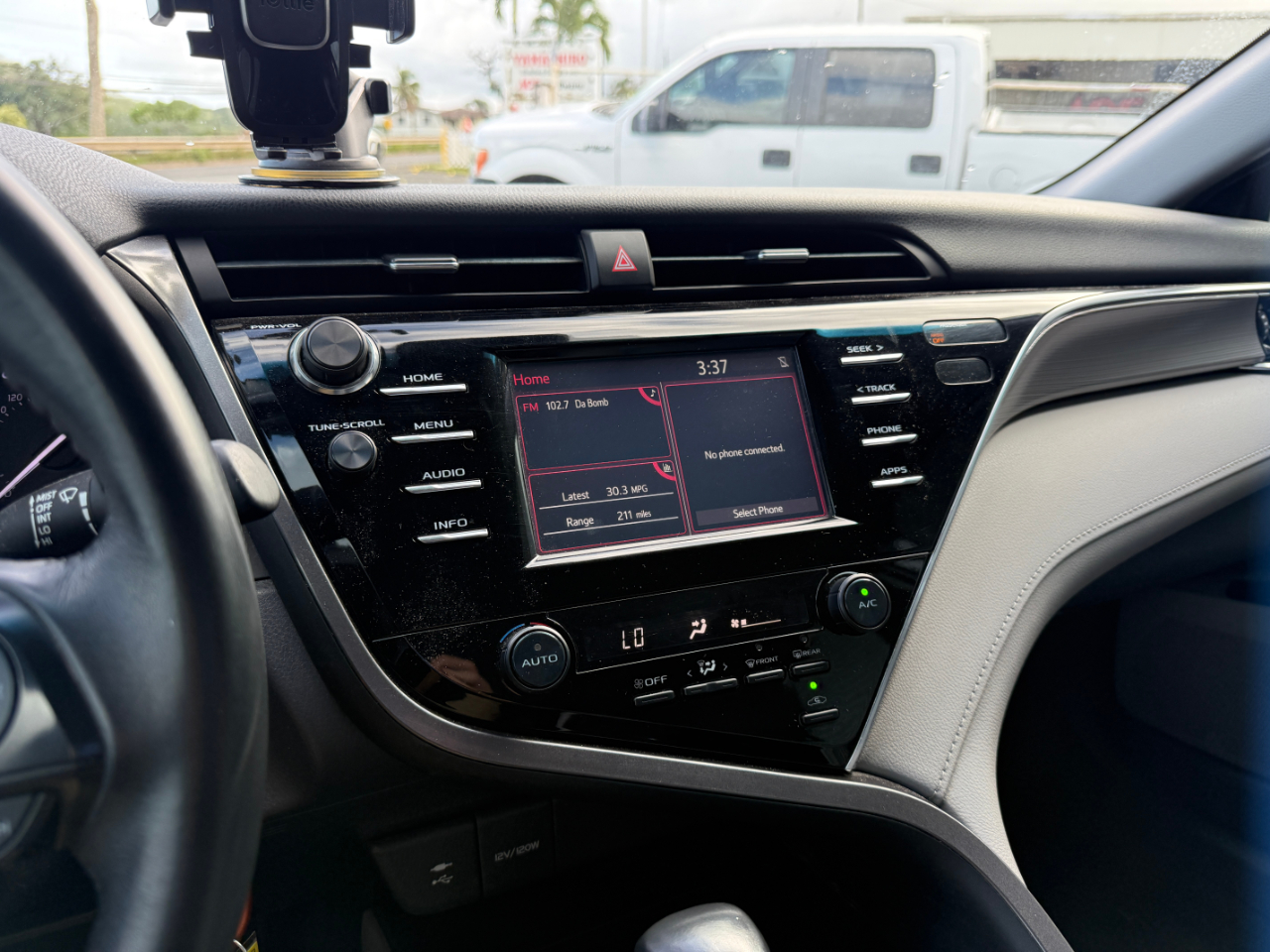 Toyota Camry SE 2018