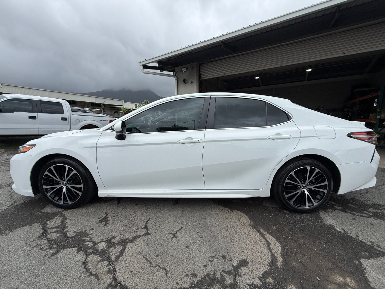 Toyota Camry SE 2018