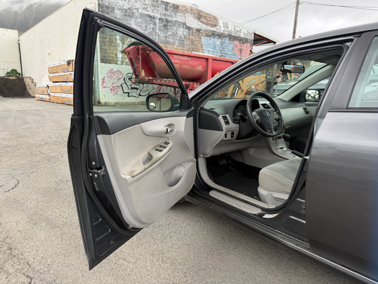 Toyota Corolla LE 2011