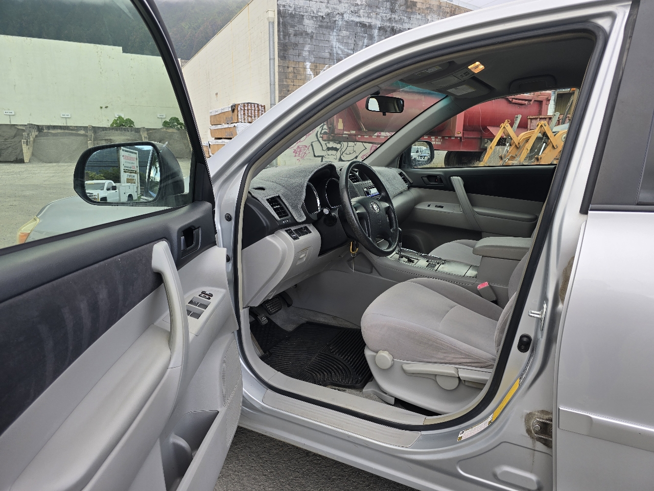 Toyota Highlander Base 2WD 2008