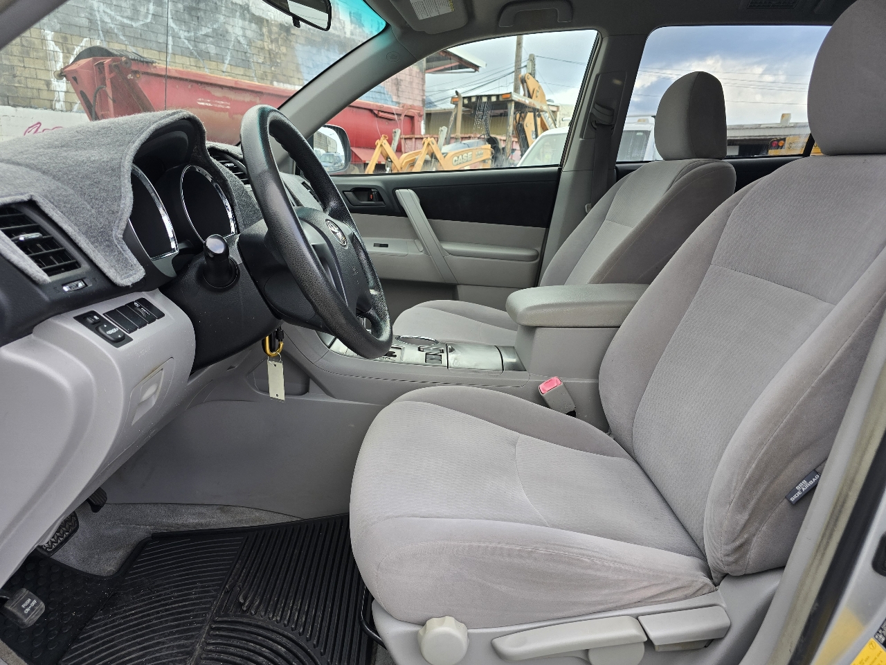 Toyota Highlander Base 2WD 2008