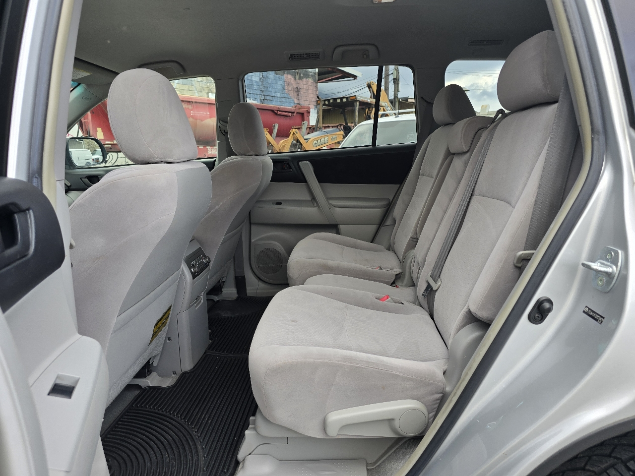 Toyota Highlander Base 2WD 2008