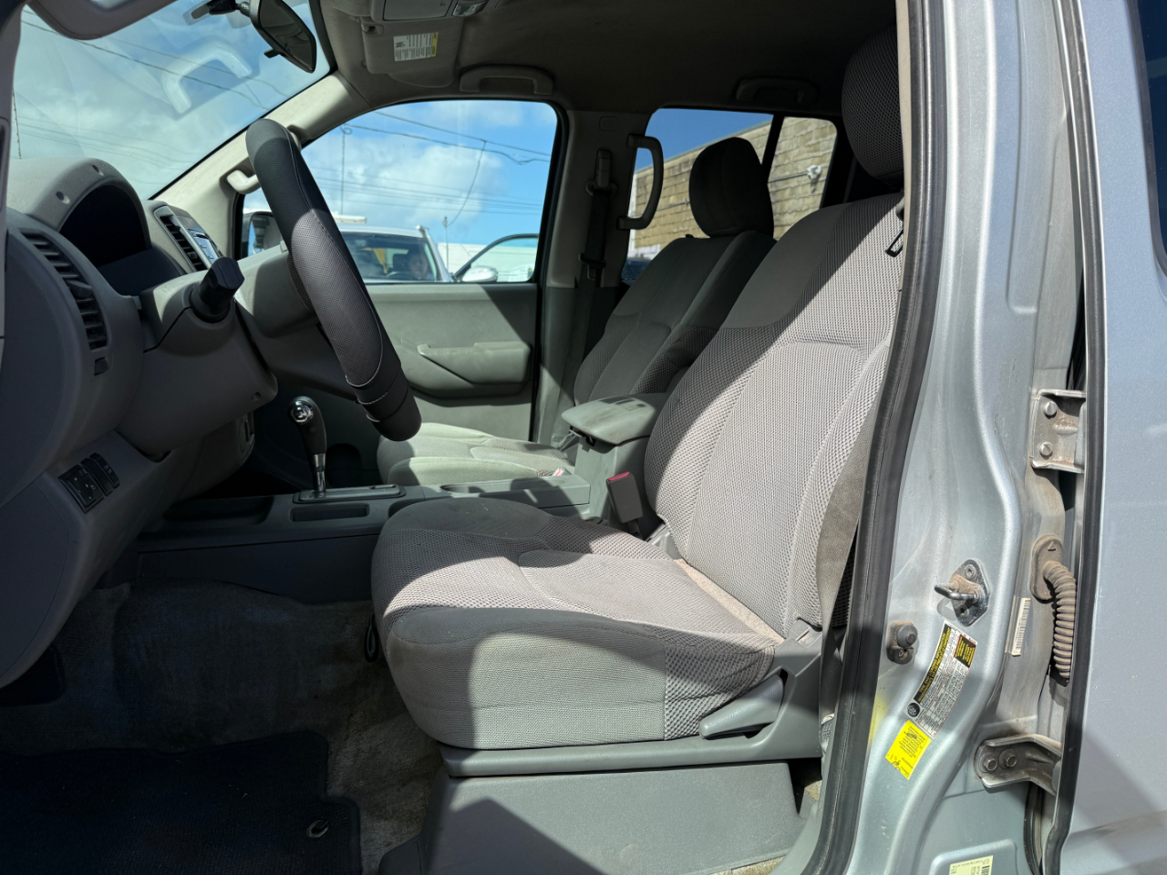 Nissan Frontier SV Crew Cab V6 2013