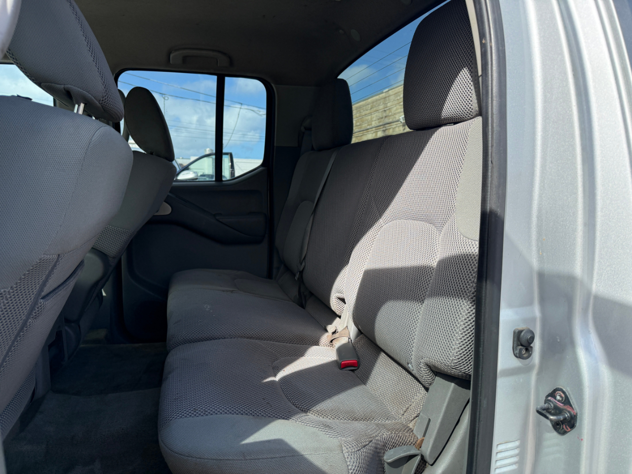 Nissan Frontier SV Crew Cab V6 2013