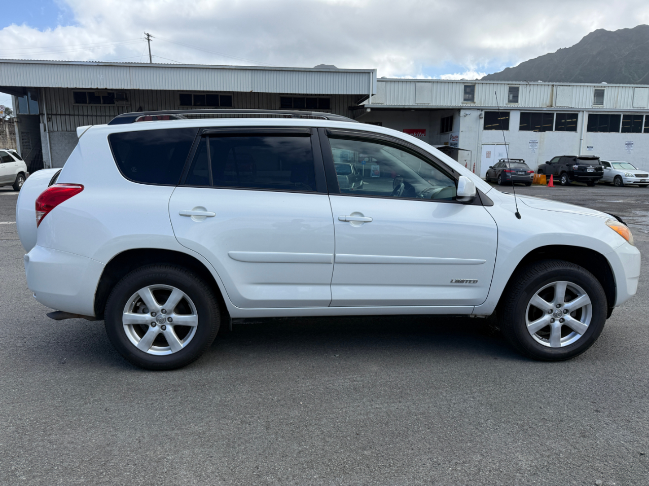 Toyota RAV4 Limited I4 2WD 2008