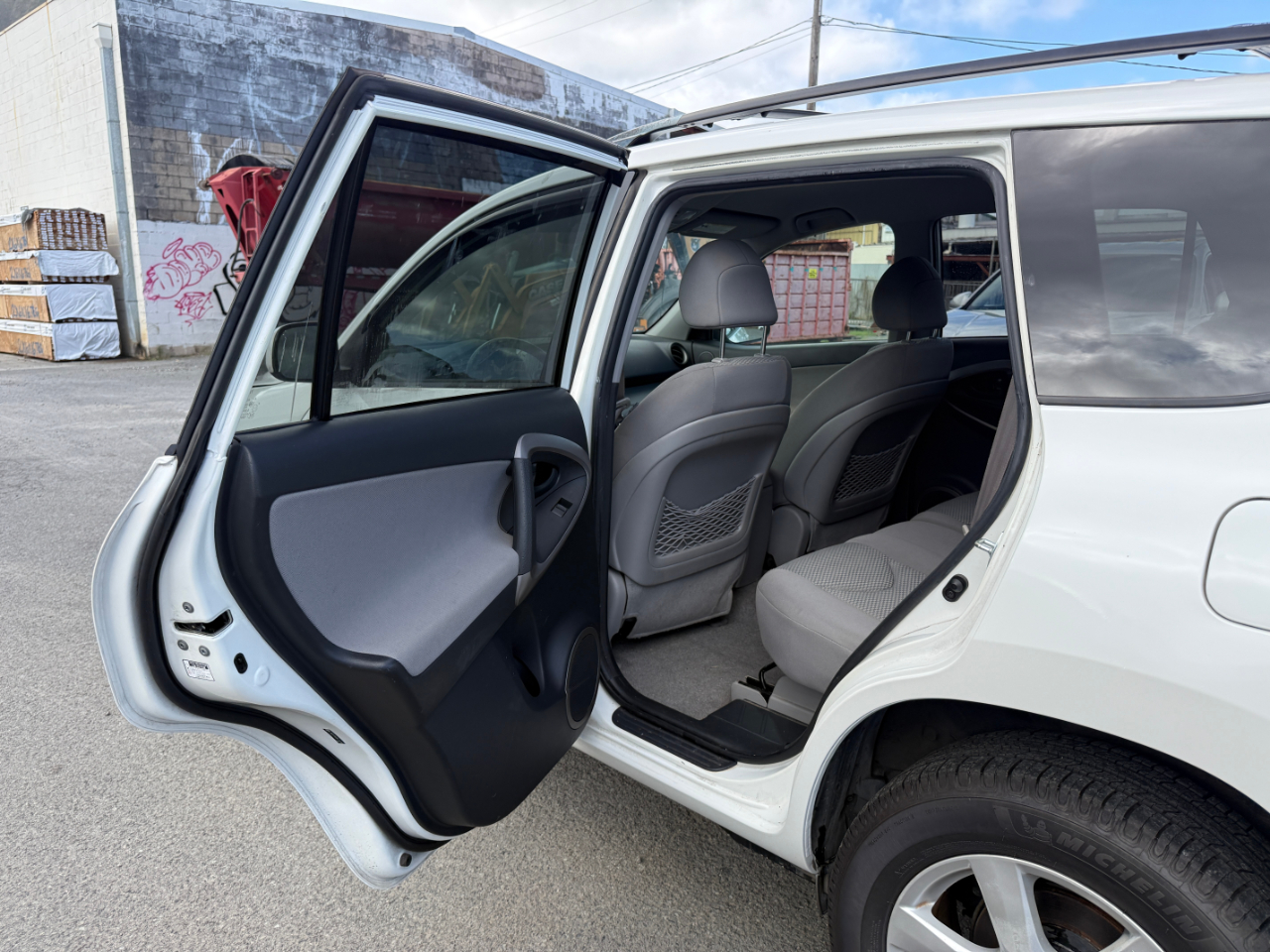 Toyota RAV4 Limited I4 2WD 2008