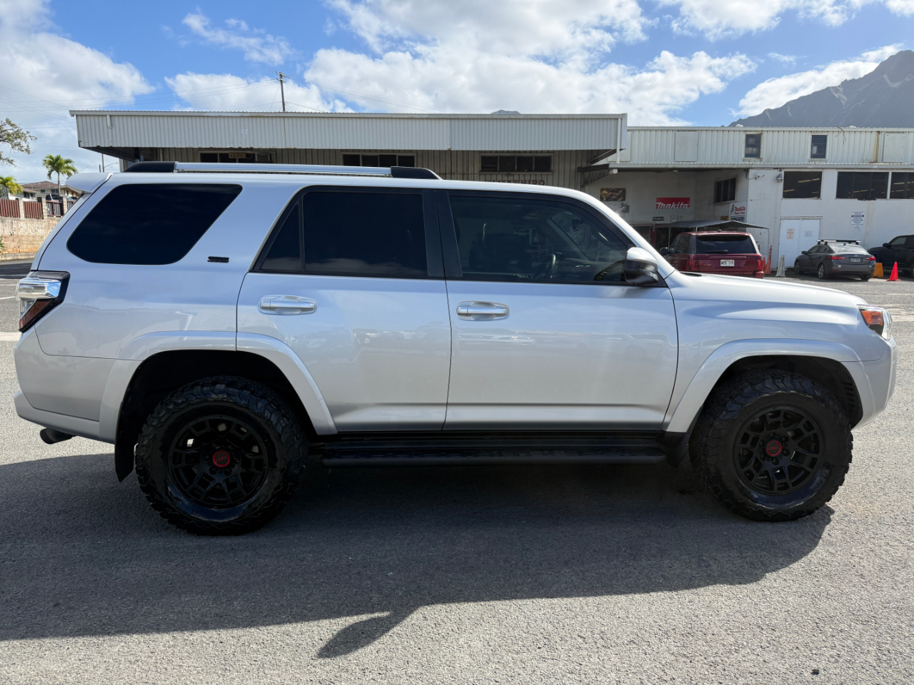 Toyota 4Runner SR5 4WD 2022