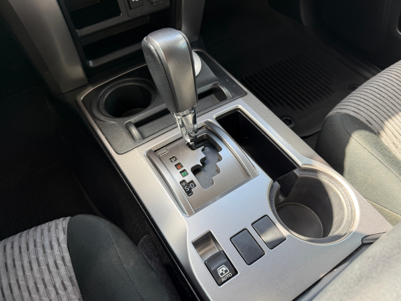 Toyota 4Runner SR5 4WD 2022