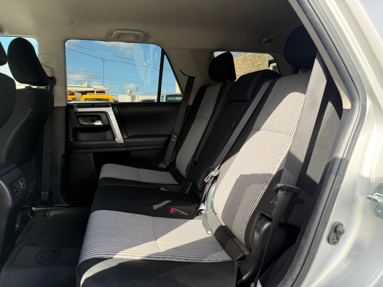 Toyota 4Runner SR5 4WD 2022