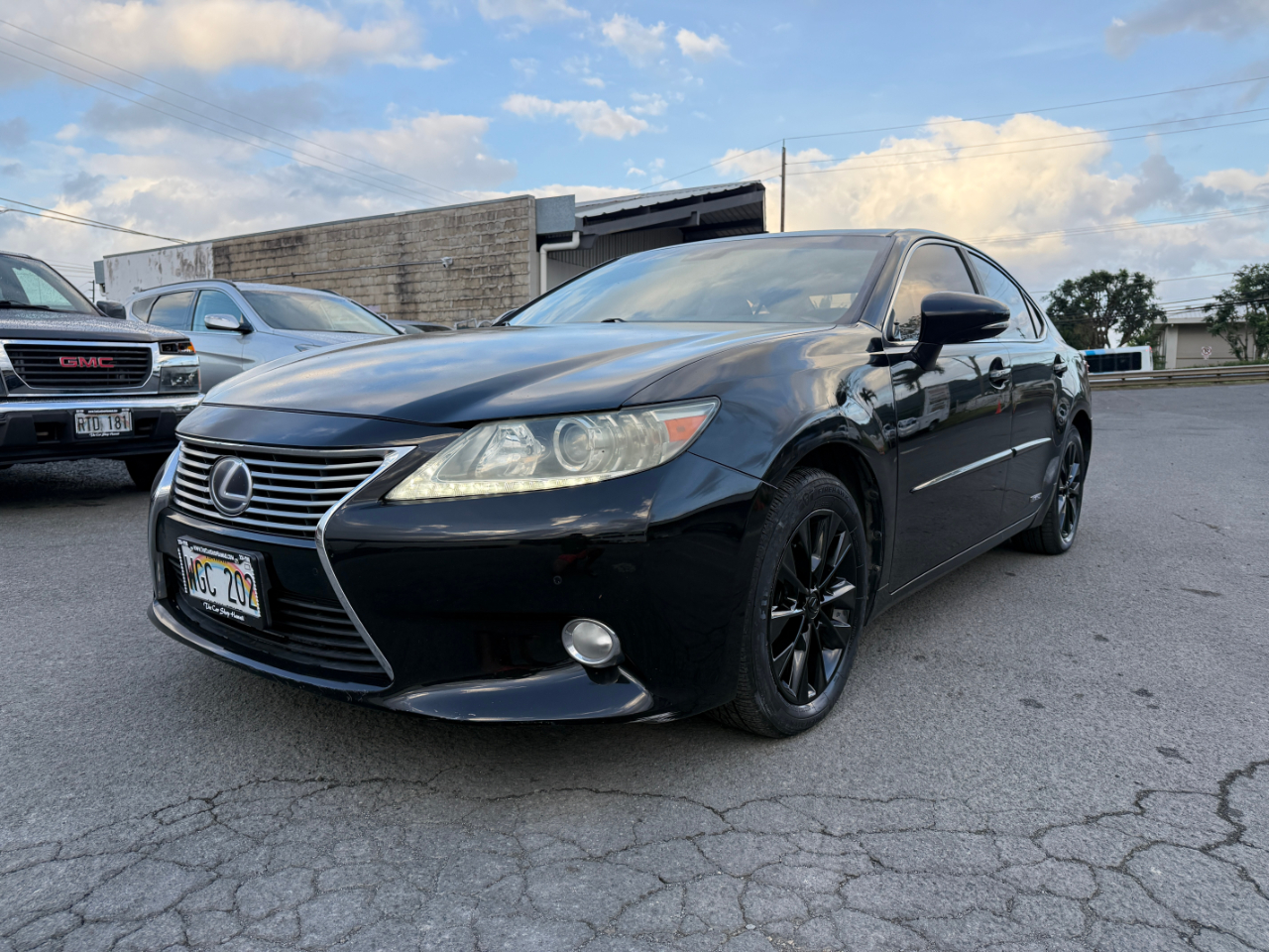 Lexus ES 300h Sedan 2013