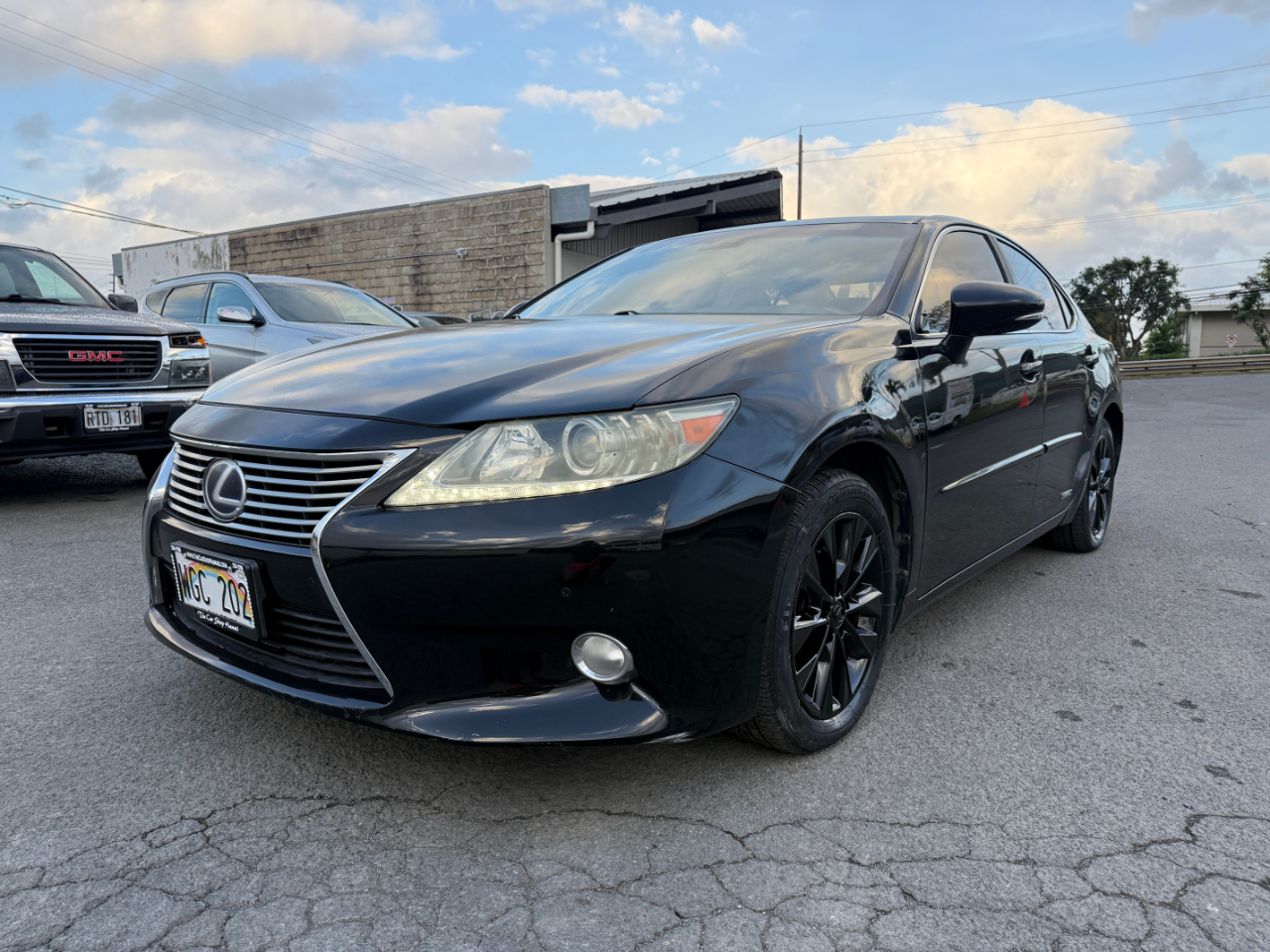 Lexus ES 300h Sedan 2013