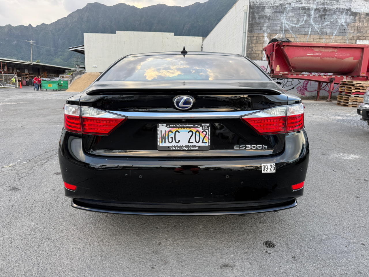 Lexus ES 300h Sedan 2013