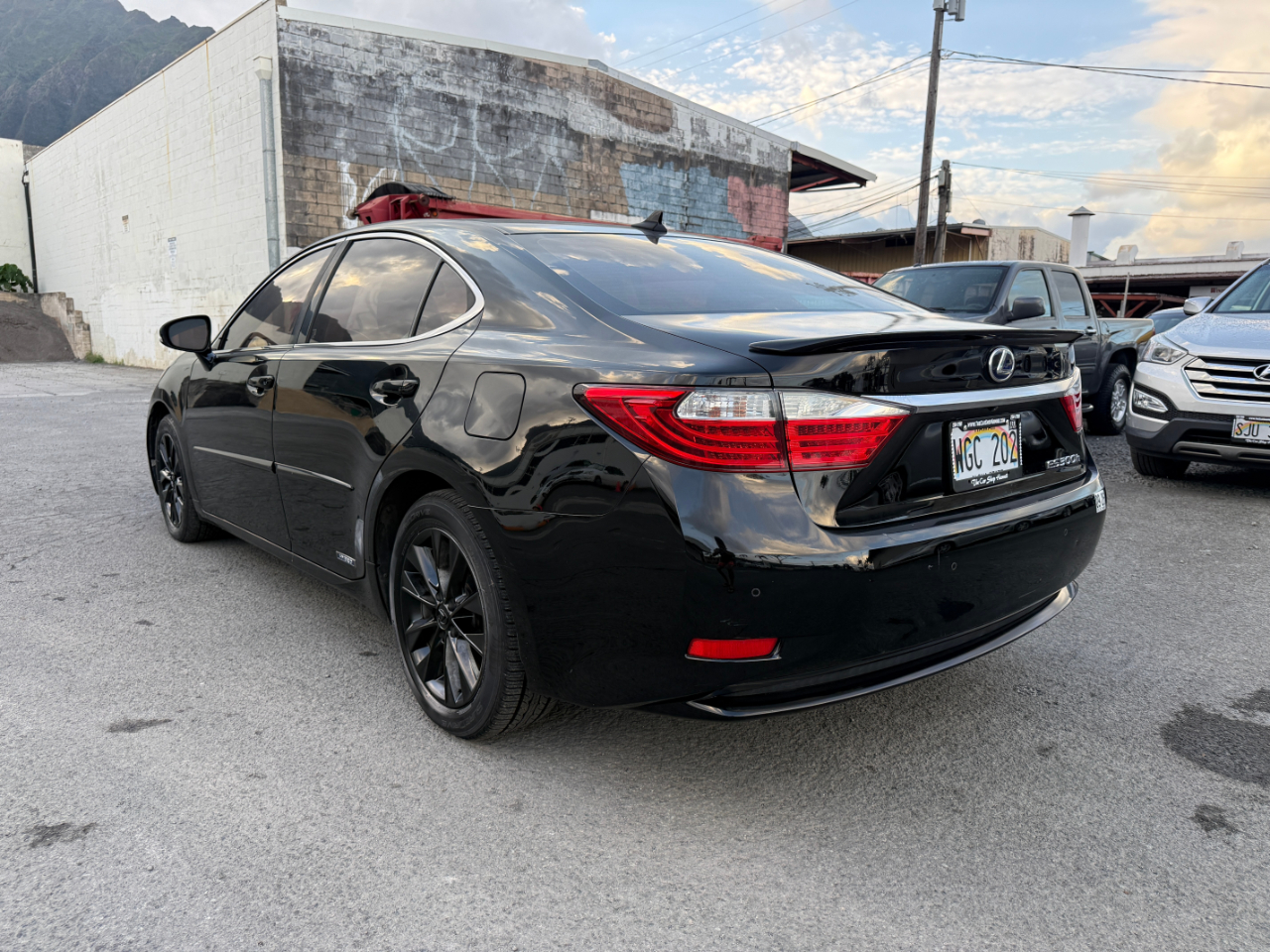 Lexus ES 300h Sedan 2013
