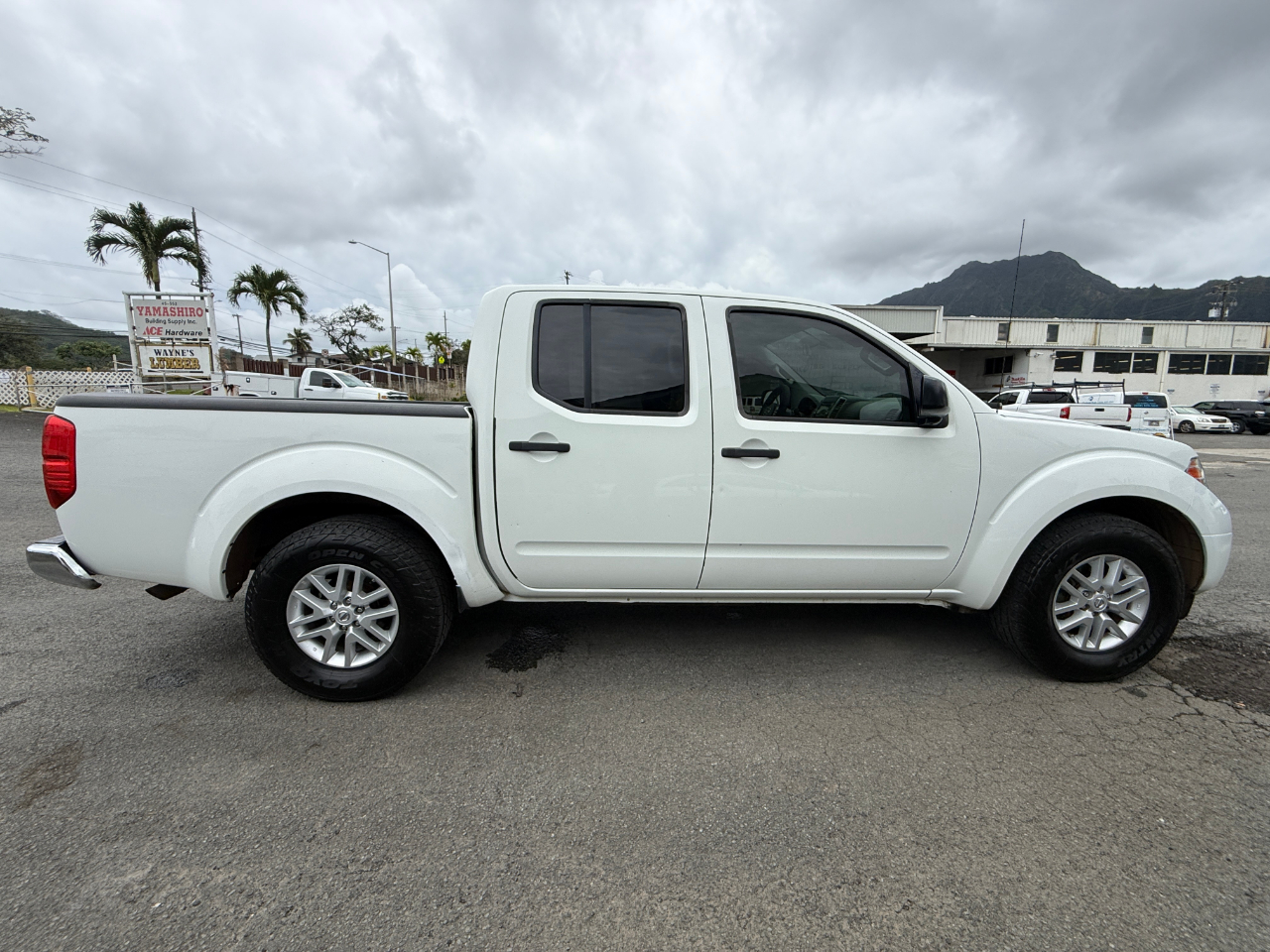 Nissan Frontier S Crew Cab 5AT 2WD 2016