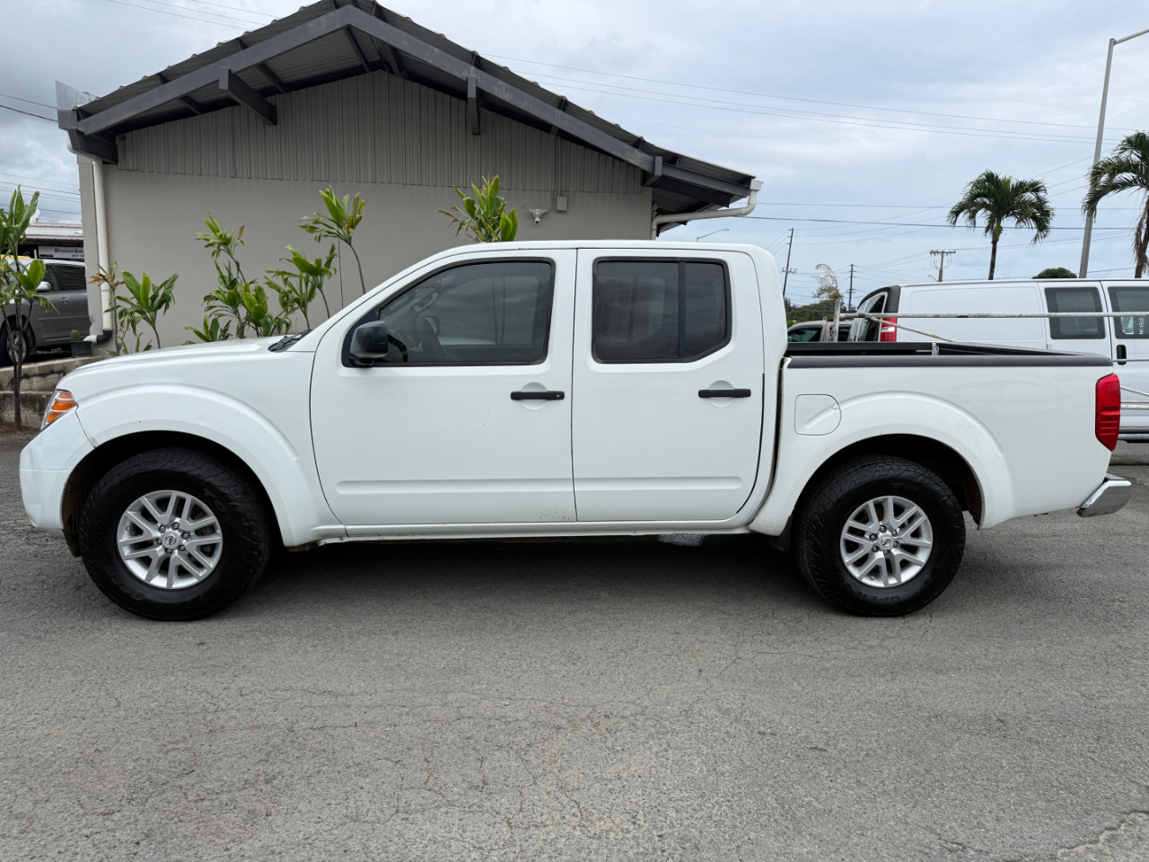 Nissan Frontier S Crew Cab 5AT 2WD 2016