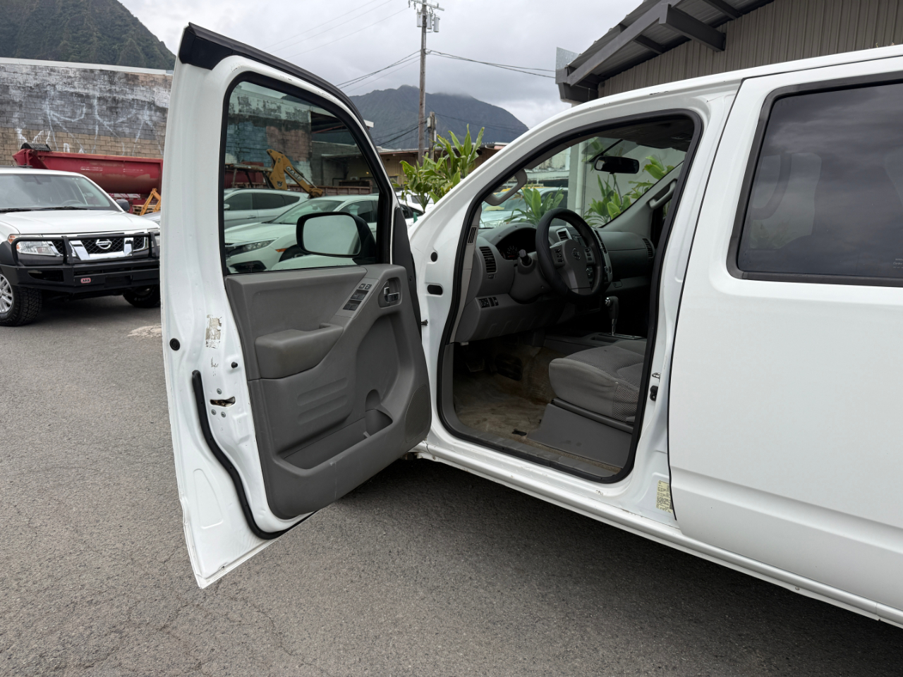 Nissan Frontier S Crew Cab 5AT 2WD 2016
