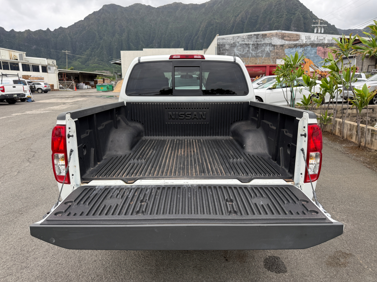 Nissan Frontier S Crew Cab 5AT 2WD 2016