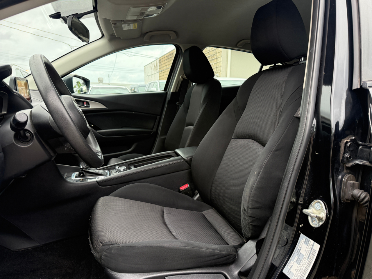 Mazda MAZDA3 i Sport AT 5-Door 2017