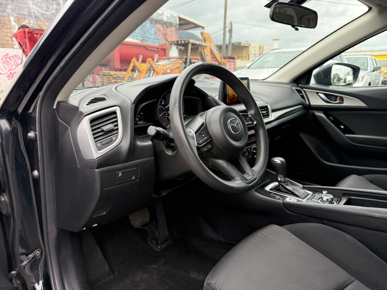 Mazda MAZDA3 i Sport AT 5-Door 2017