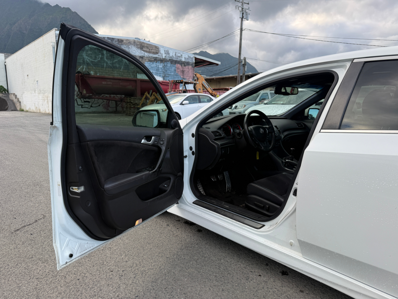 Acura TSX 6-Speed MT Special Edition 2012