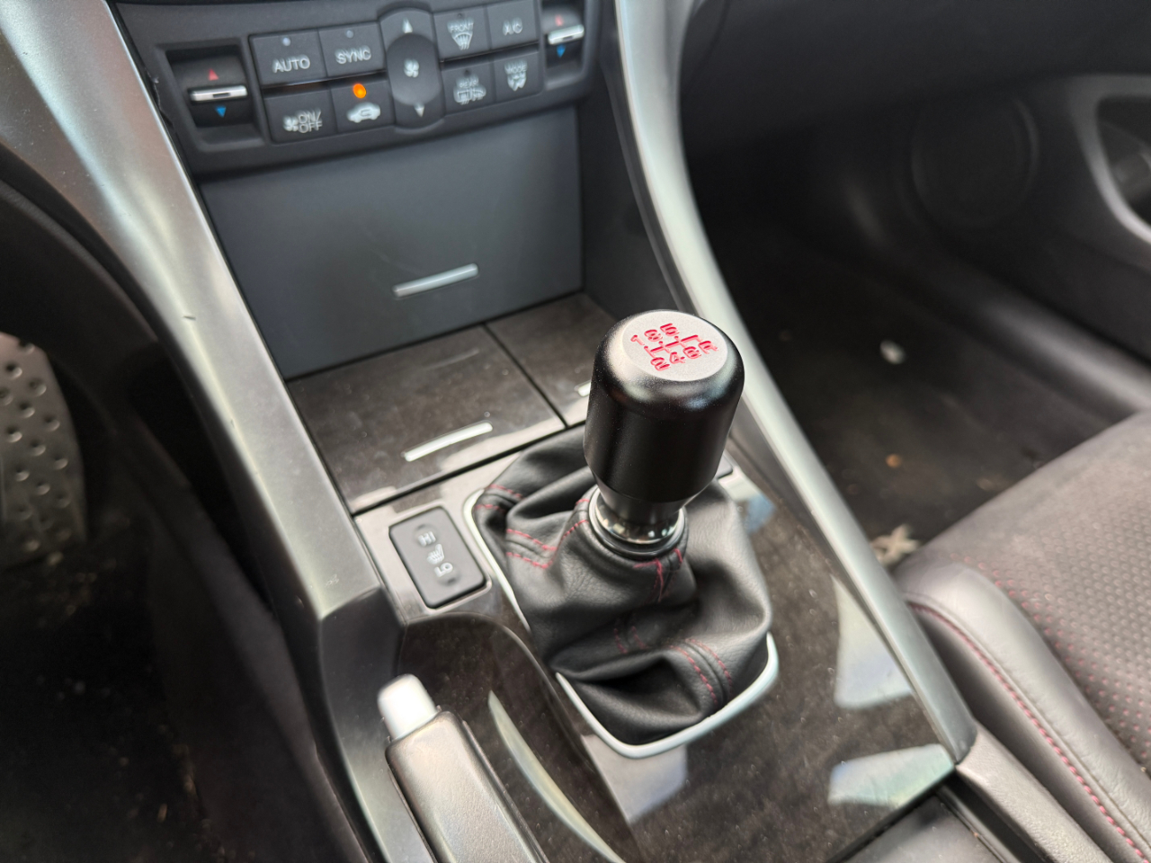 Acura TSX 6-Speed MT Special Edition 2012