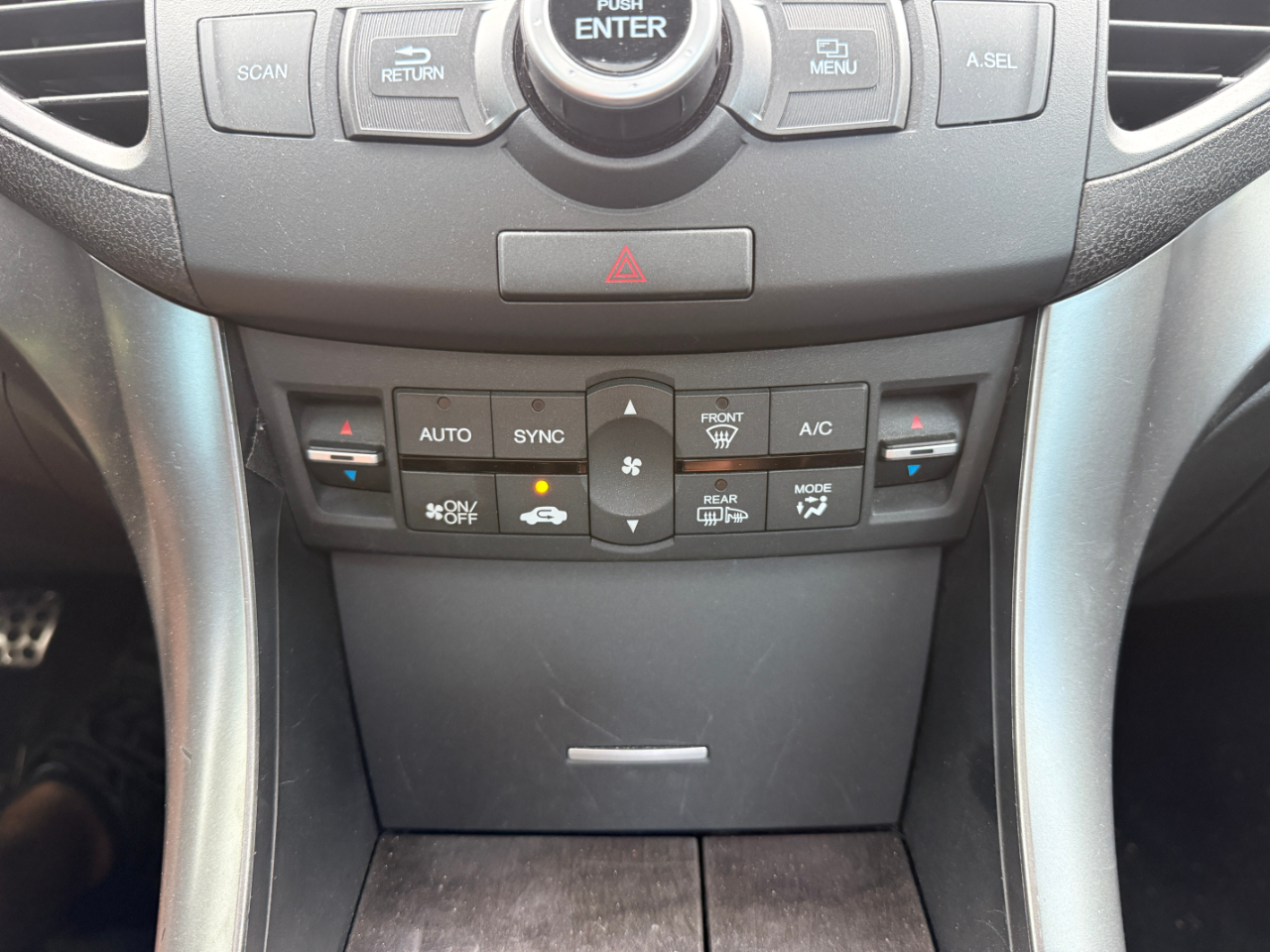 Acura TSX 6-Speed MT Special Edition 2012