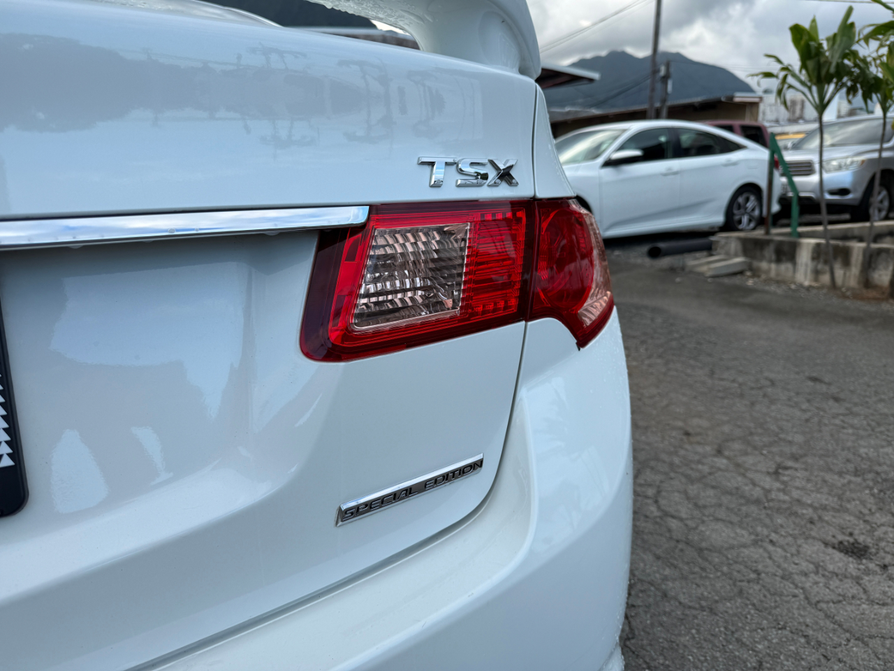 Acura TSX 6-Speed MT Special Edition 2012