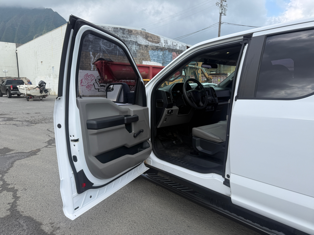 Ford F-150 XL SuperCab 6.5-ft. Bed 2WD 2015